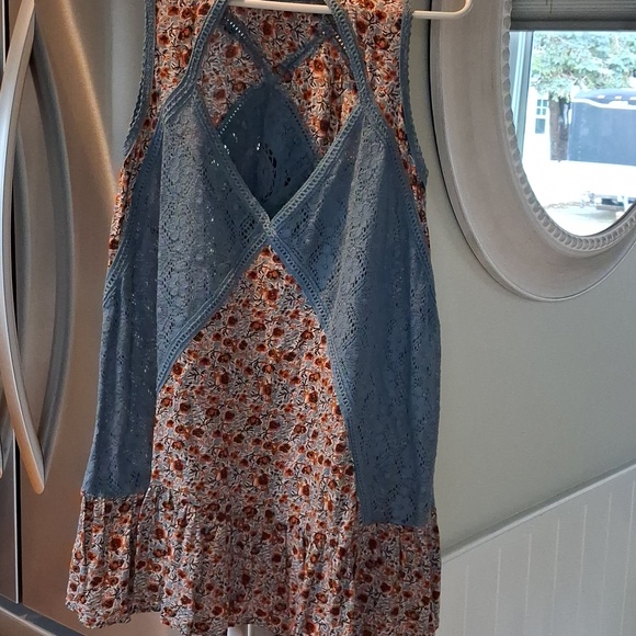 Umgee Blue Lace Floral Dress - Picture 3 of 3